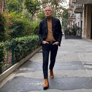 Какие ботинки челси носить с синим двубортным пиджаком мужчине