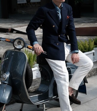 Какие лоферы носить с синим двубортным пиджаком мужчине