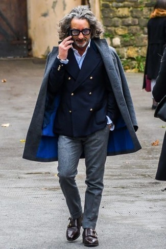 Какие длинные пальто носить с синим двубортным пиджаком