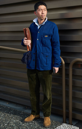 С чем носить синюю полевую куртку