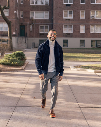 С чем носить синий флисовый бомбер мужчине