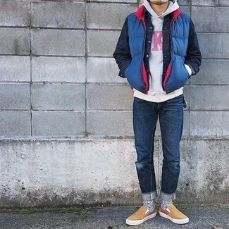 С чем носить синюю куртку без рукавов мужчине