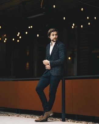 С чем носить синий пиджак в мелкую клетку мужчине