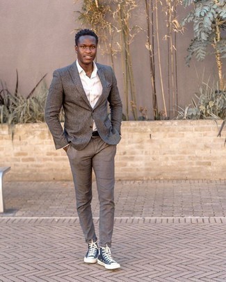 Какие пиджаки носить с синими высокими кедами мужчине