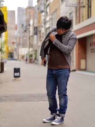 Какие пиджаки носить с синими высокими кедами мужчине