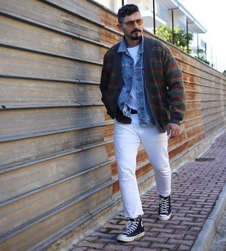 Какие джинсы носить с синими высокими кедами мужчине