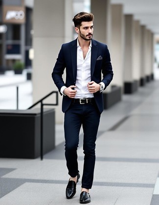 С чем носить синюю куртку мужчине