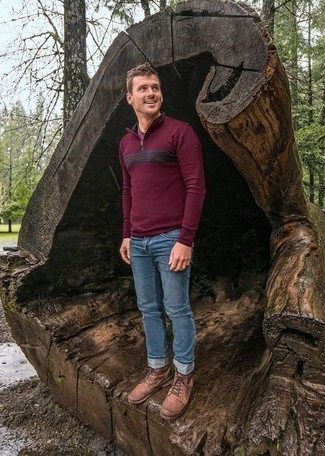 Какие повседневные ботинки носить с синими джинсами мужчине