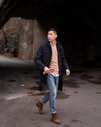 Какие повседневные ботинки носить с синими джинсами мужчине