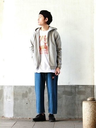Какой худи носить с синими джинсами мужчине