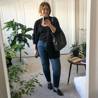 Какие лоферы носить с синими джинсами женщине