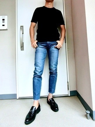 Какие лоферы носить с синими джинсами мужчине