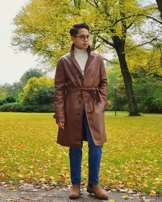 Какие длинные пальто носить с синими джинсами