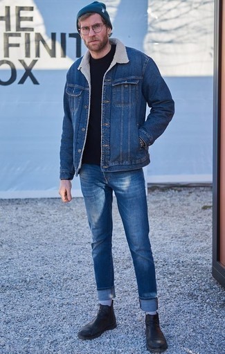 Какие короткие дубленки носить с синими джинсами мужчине