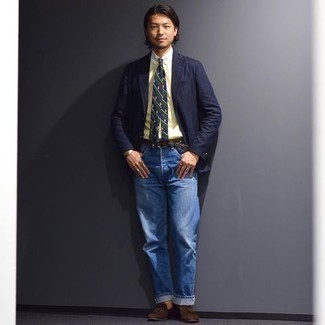 Какие лоферы с кисточками носить с синими джинсами