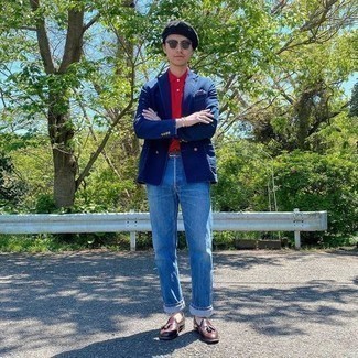 Какие лоферы с кисточками носить с синими джинсами