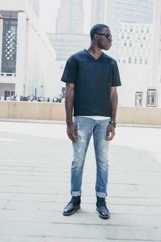 С чем носить синие кожаные ботинки мужчине