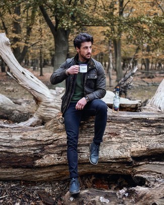 С чем носить синие кожаные ботинки мужчине