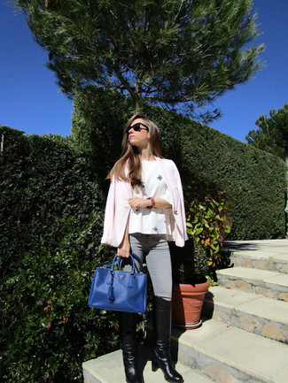 С чем носить синюю кожаную большую сумку