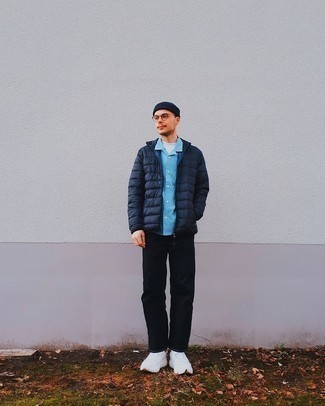 С чем носить синюю легкую куртку мужчине
