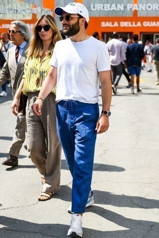 С чем носить синие льняные брюки чинос