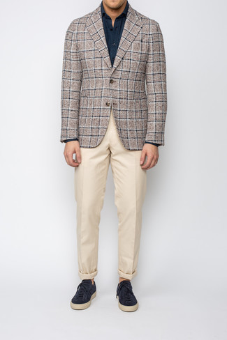 С чем носить синие низкие кеды мужчине