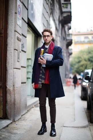 Какие туфли дерби носить с синим длинным пальто