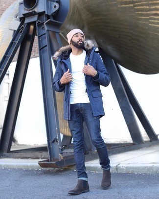 Как носить синюю парку с синими джинсами мужчине