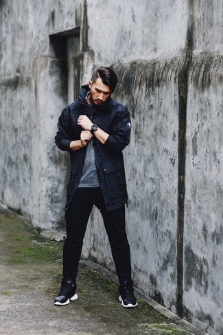 С чем носить синюю парку мужчине