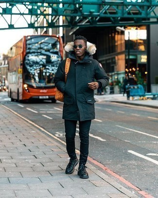 С чем носить синюю парку мужчине