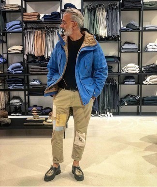 С чем носить синюю парку мужчине