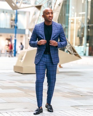 С чем носить синий костюм в шотландскую клетку