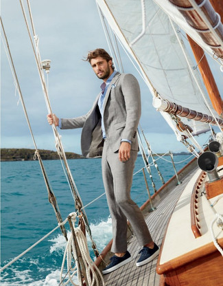 С чем носить синие плимсоллы мужчине