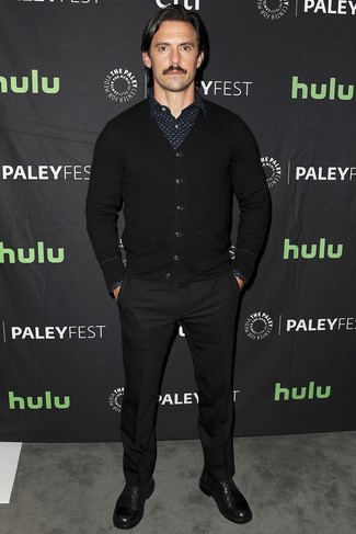 С чем носить синюю рубашку в горошек мужчине