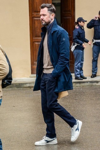 С чем носить синие носки в горошек мужчине