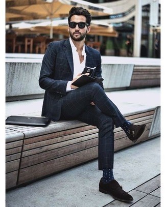 С чем носить синие носки в горошек мужчине