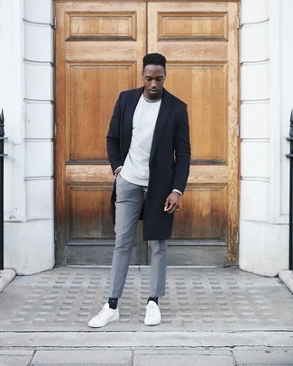 С чем носить синие носки в горошек мужчине