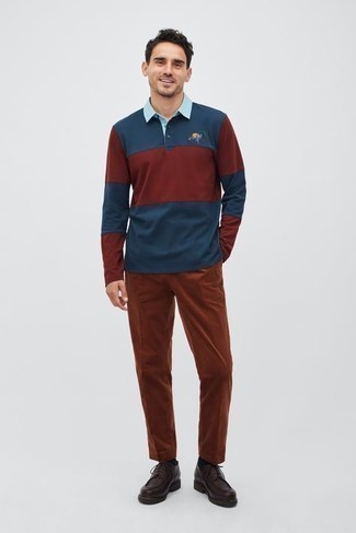 С чем носить синий свитер с воротником поло мужчине