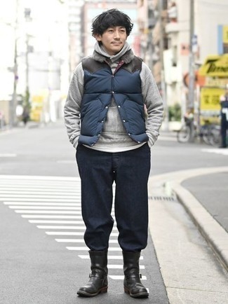 С чем носить синюю стеганую куртку мужчине