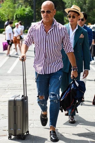 С чем носить синие рваные джинсы мужчине