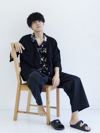 С чем носить синие сандалии мужчине