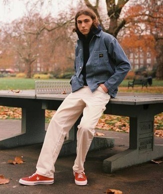 С чем носить синюю куртку-рубашку мужчине