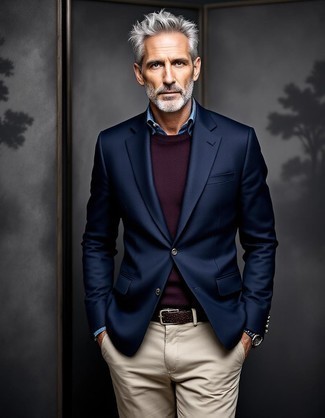 С чем носить синюю рубашку мужчине