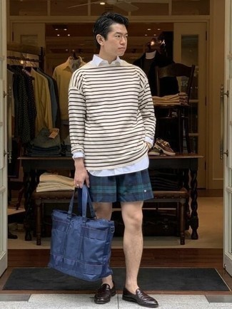 Какие лоферы носить с синими шортами мужчине