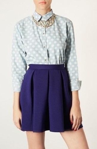 С чем носить синюю короткую юбку-солнце