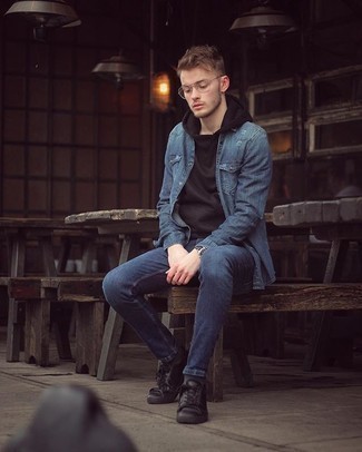 С чем носить синие зауженные джинсы мужчине