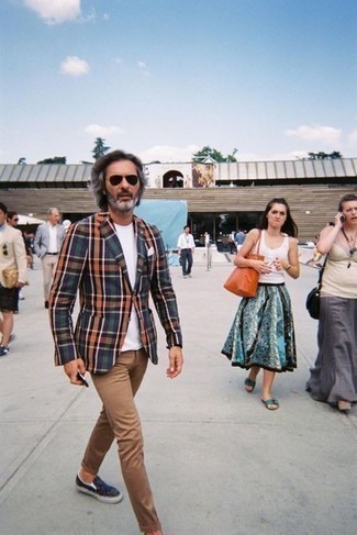 С чем носить синие слипоны мужчине