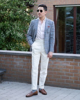 С чем носить синие носки мужчине