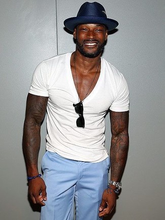 С чем носить синюю соломенную шляпу мужчине