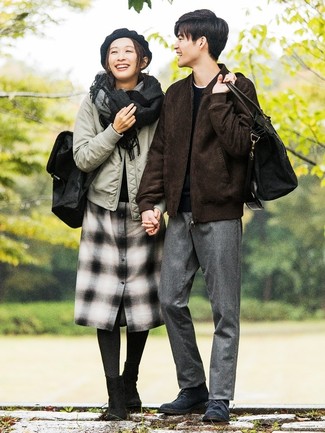 С чем носить синие замшевые ботинки дезерты